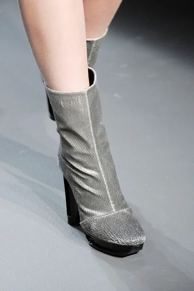 Look 17
